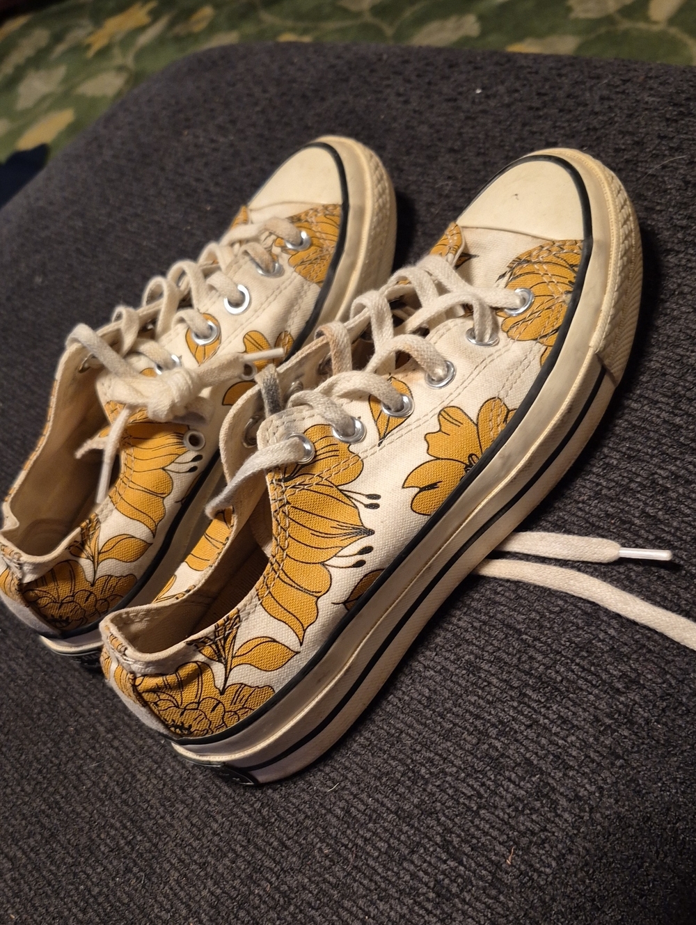 Converse Women's Low-Top Sneakers with Yellow Floral Print